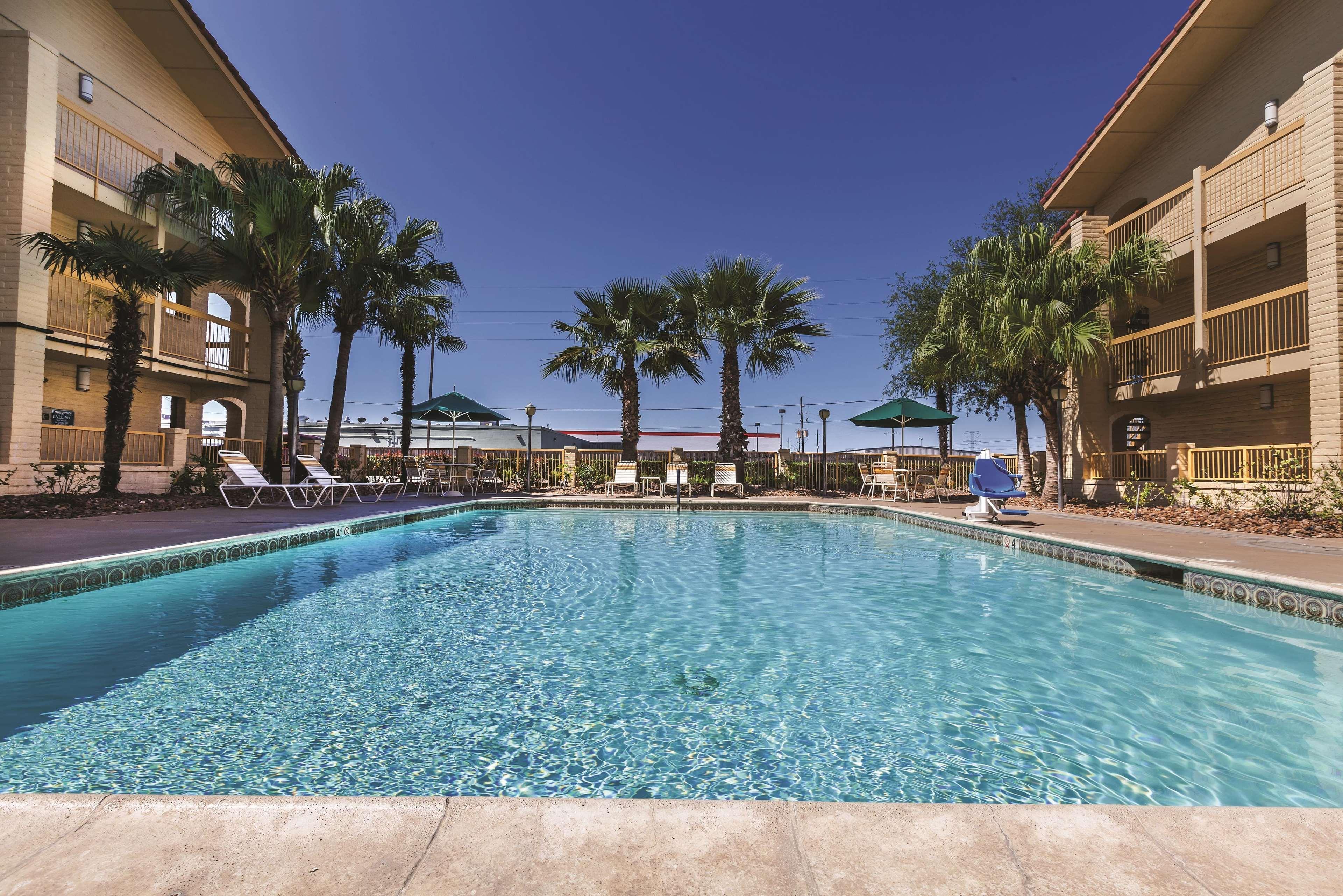 Travelodge By Wyndham Houston Cy-Fair Exteriör bild