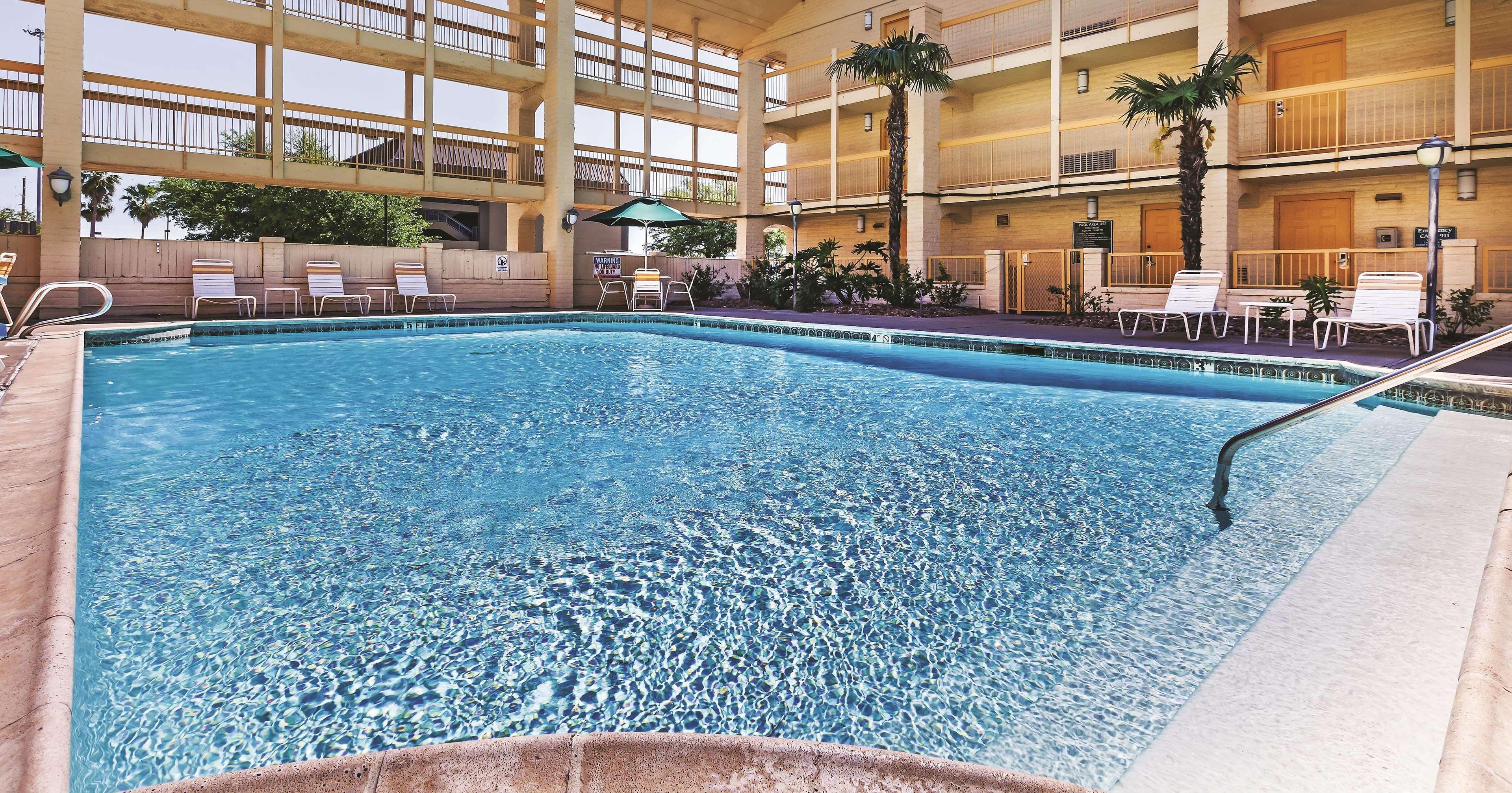 Travelodge By Wyndham Houston Cy-Fair Exteriör bild