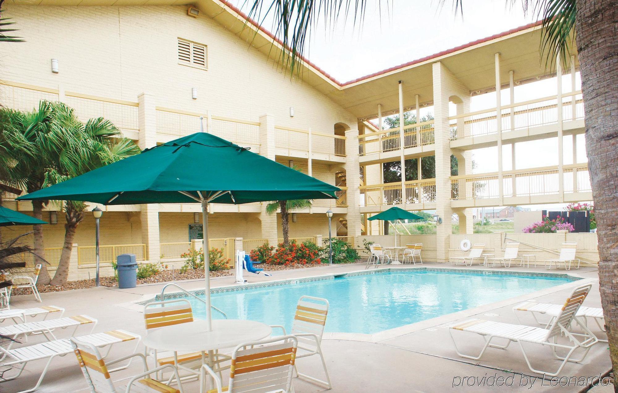 Travelodge By Wyndham Houston Cy-Fair Exteriör bild